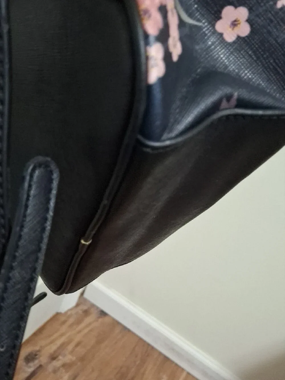 Guess compact backpack
